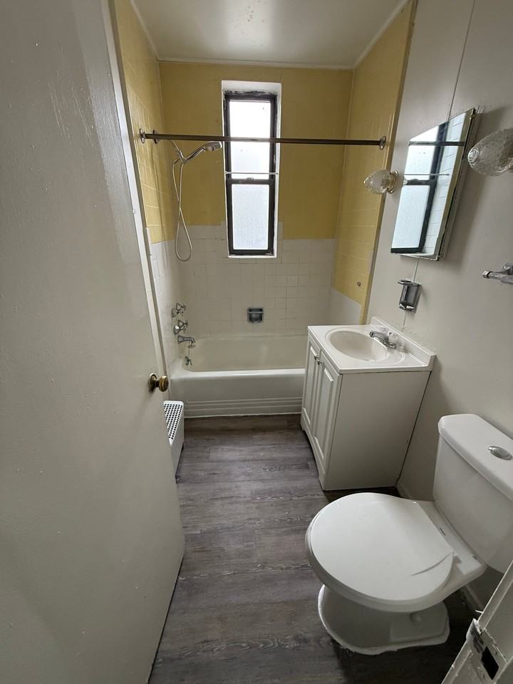 276 Collins St #305 - Photo 5 of 15