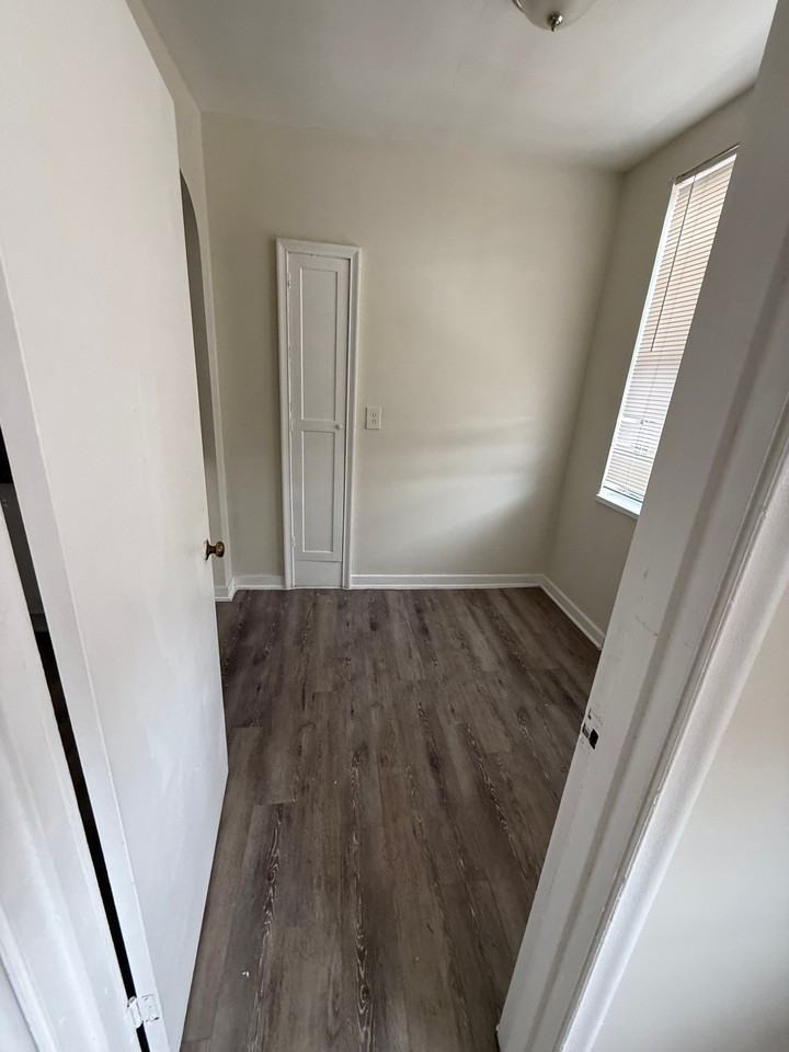 276 Collins St #305 - Photo 7 of 15
