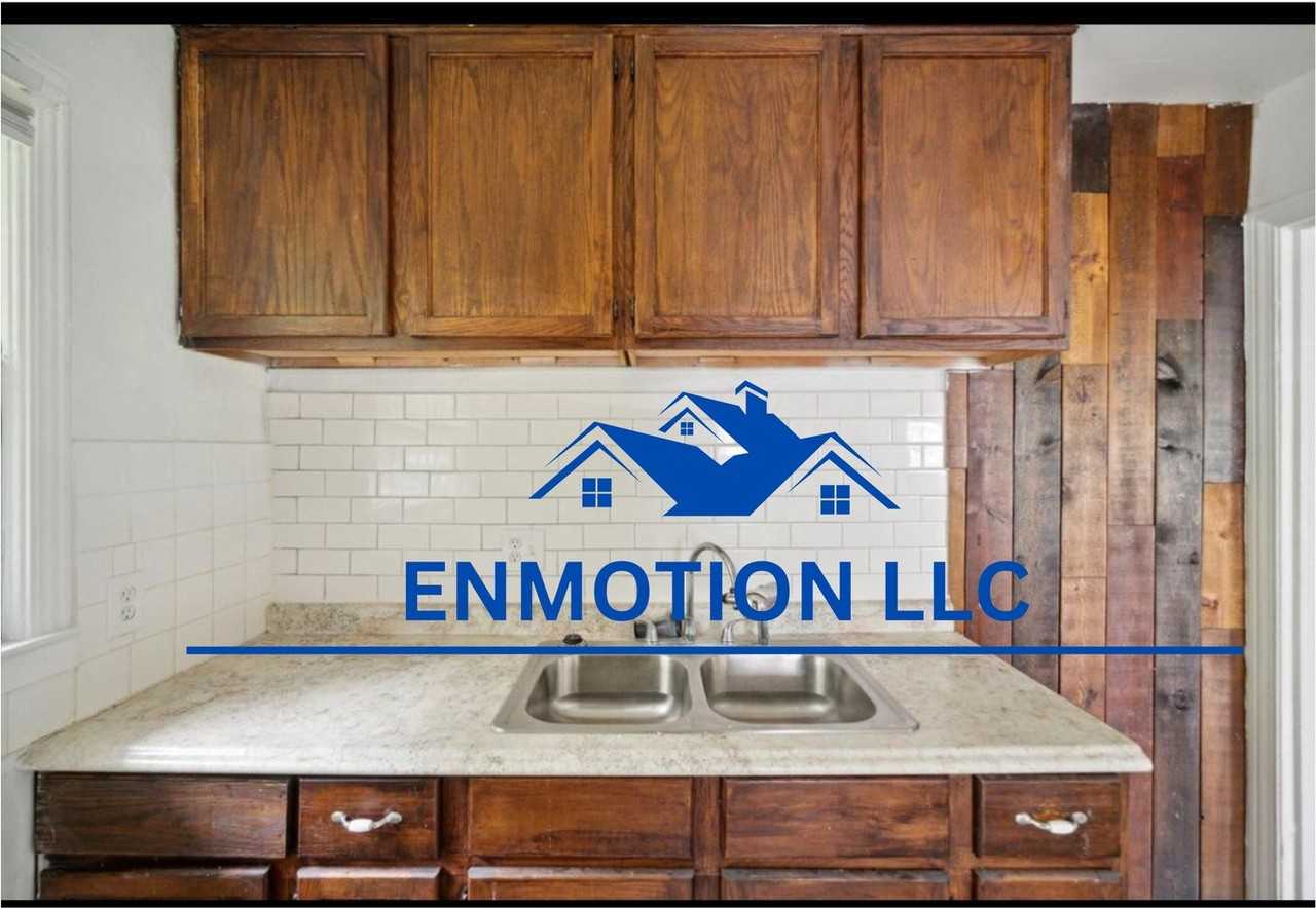 17324 Salem St - Photo 6 of 10