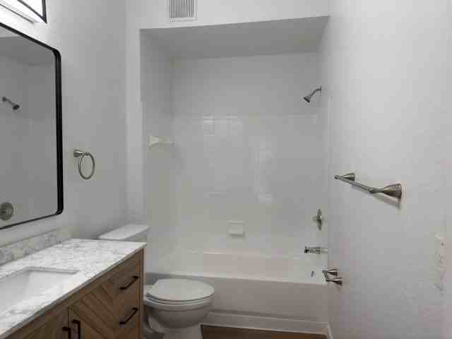 17101 Carrington Park Dr #415 - Photo 4 of 16