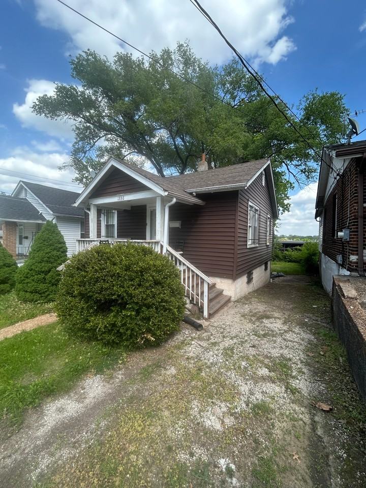 1338 Gregan Pl - Photo 2 of 20