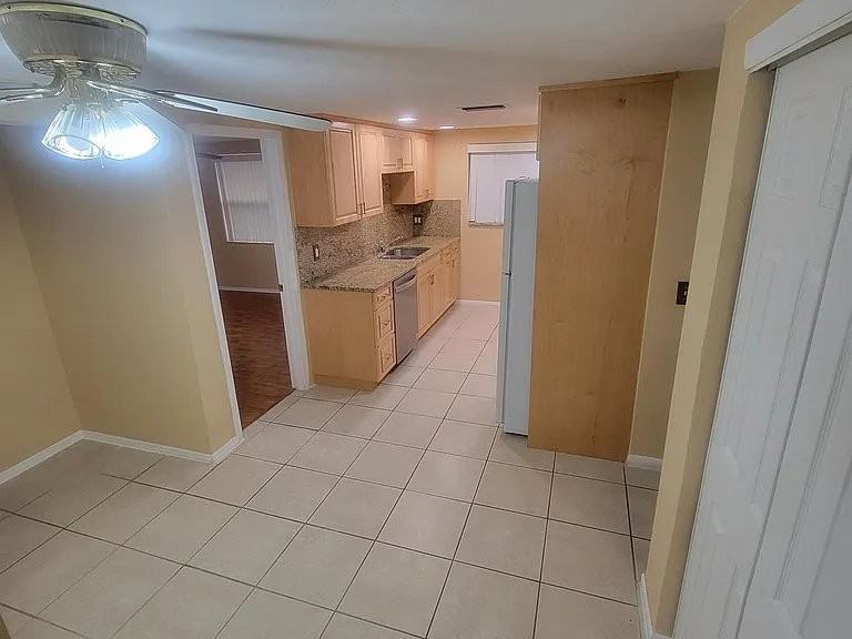 3639 Madison St - Photo 7 of 13