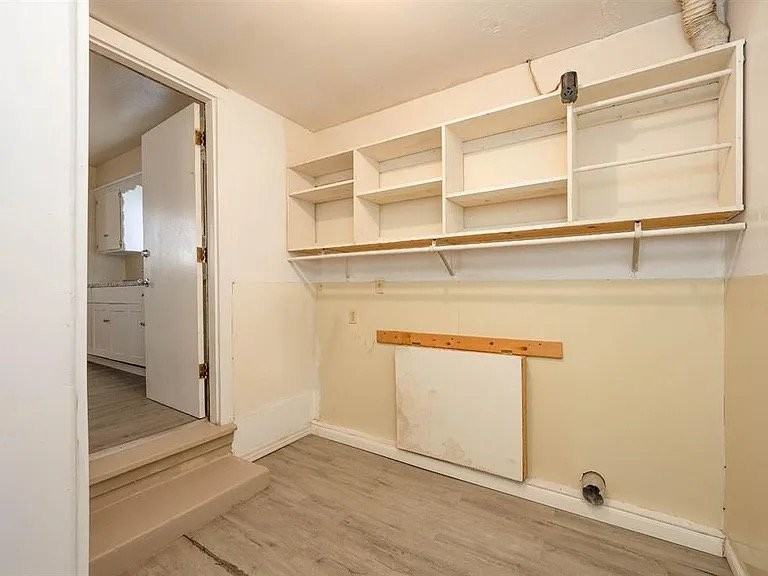 9909 N Mckinley Ave - Photo 6 of 17
