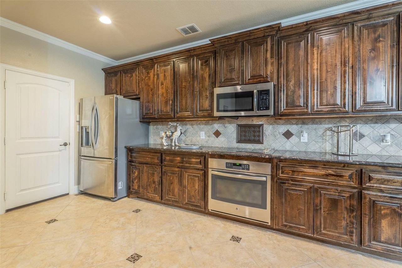 1038 Audrey Way - Photo 5 of 20