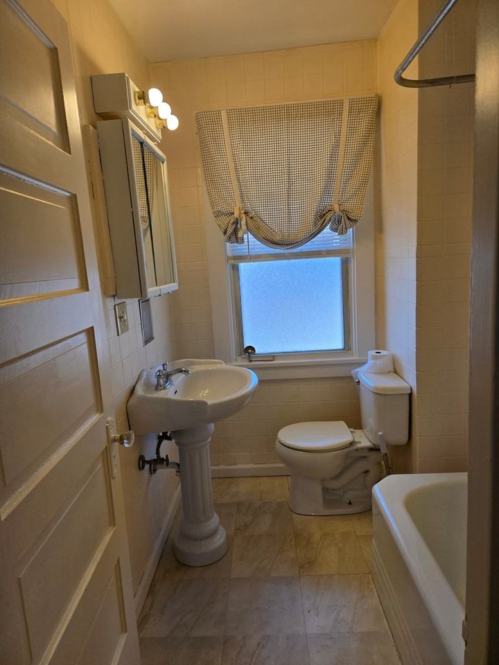 380 Ohio Ave - Photo 4 of 7