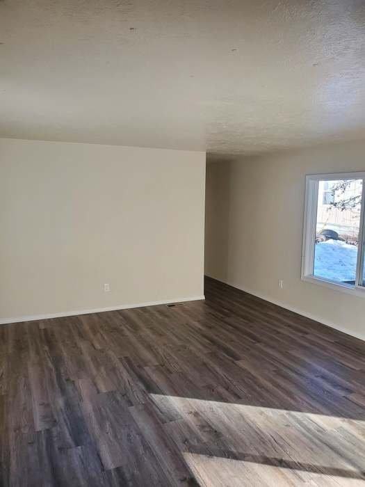 4001 E Denison Chattaroy Rd #5 - Photo 7 of 13