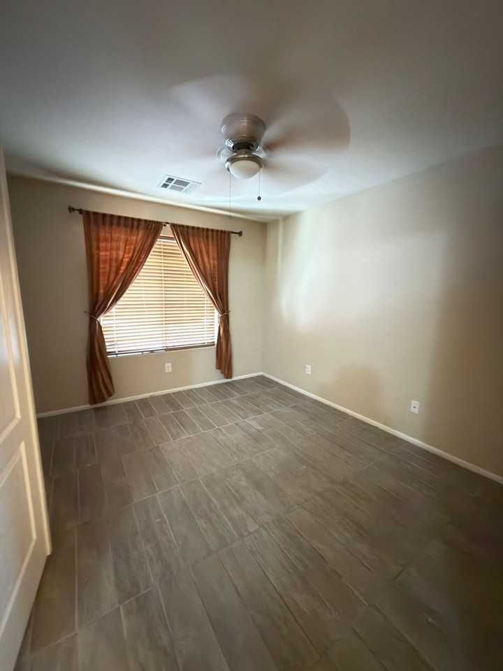 10228 W Gross Ave - Photo 2 of 18