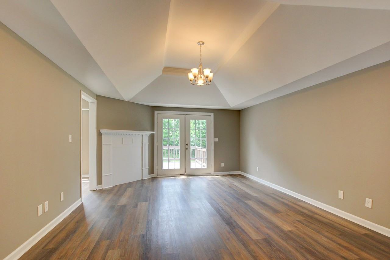 244 Marshall Dr - Photo 2 of 30