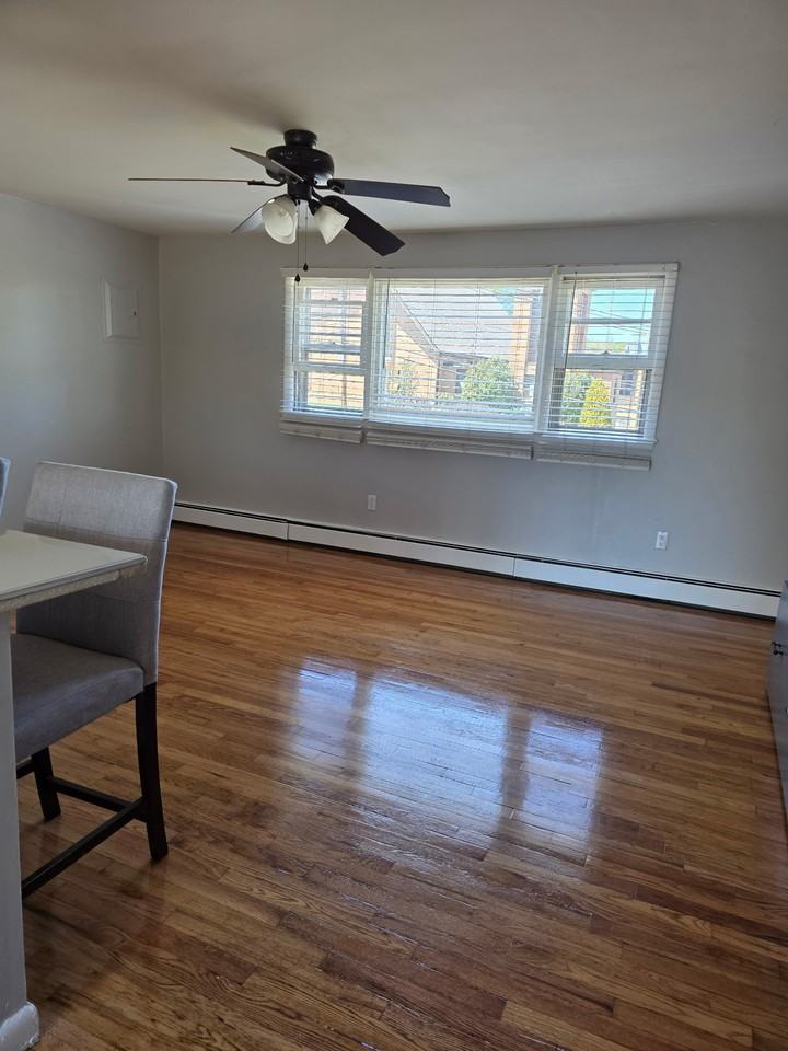 10 Bartholdi Ave #2 - Photo 3 of 8