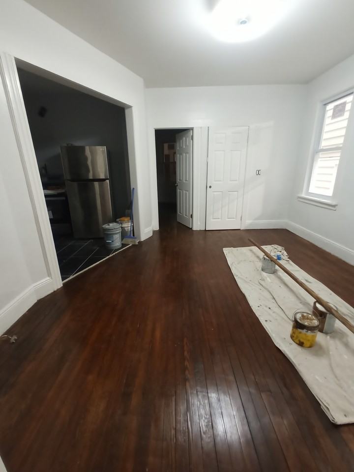 26 Caroline Ave #1stFL - Photo 4 of 7