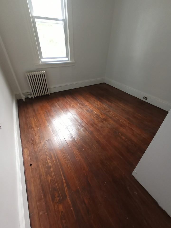 26 Caroline Ave #1stFL - Photo 6 of 7