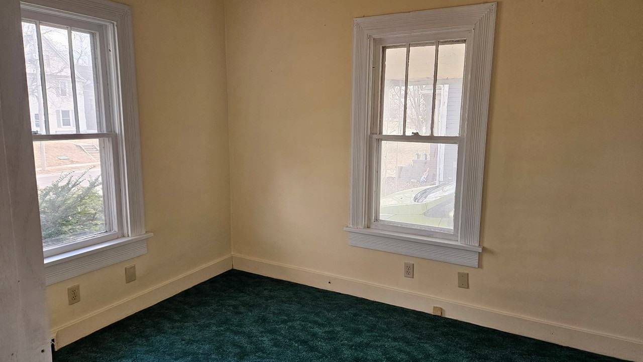 951 N Court St #NA - Photo 3 of 5