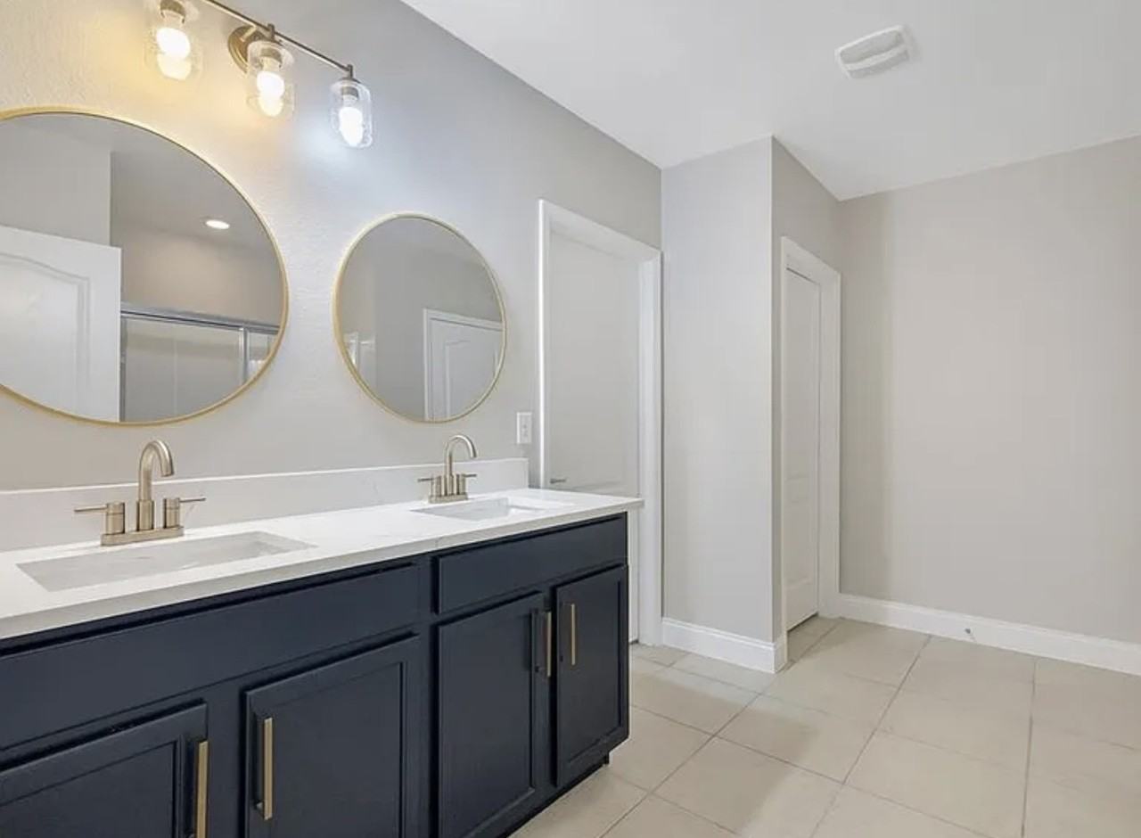 2736 Summerglen Ln #NA - Photo 5 of 36