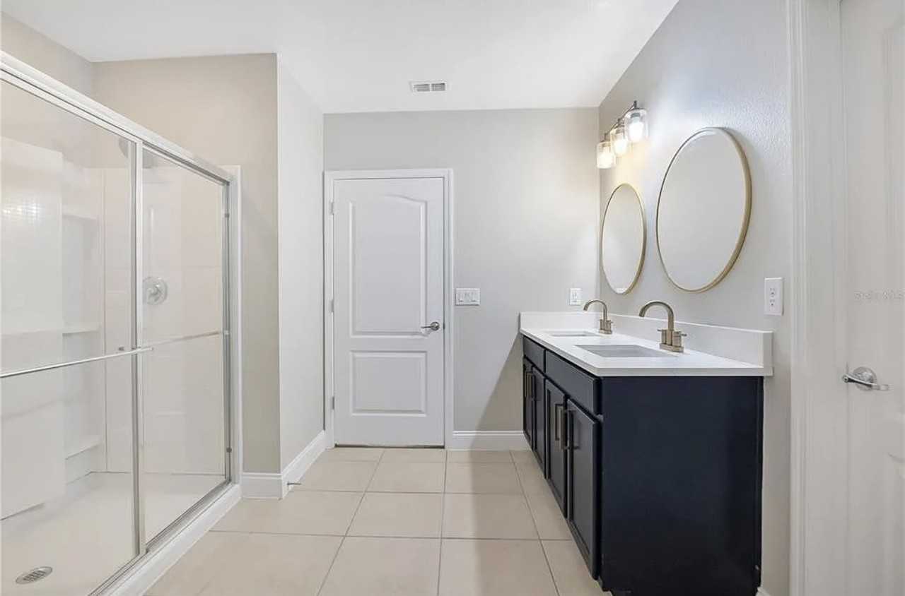 2736 Summerglen Ln #NA - Photo 7 of 36