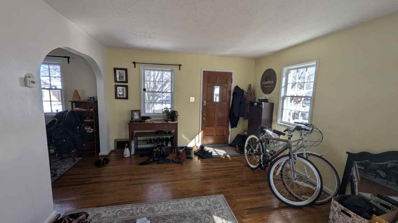 1036 E Logan Ave #NA - Photo 3 of 12