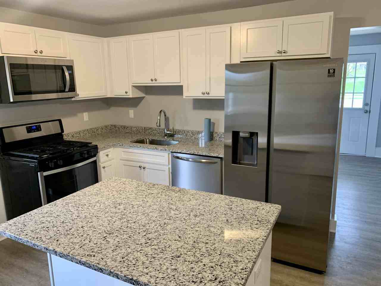 465 South St #1 - Photo 4 of 10