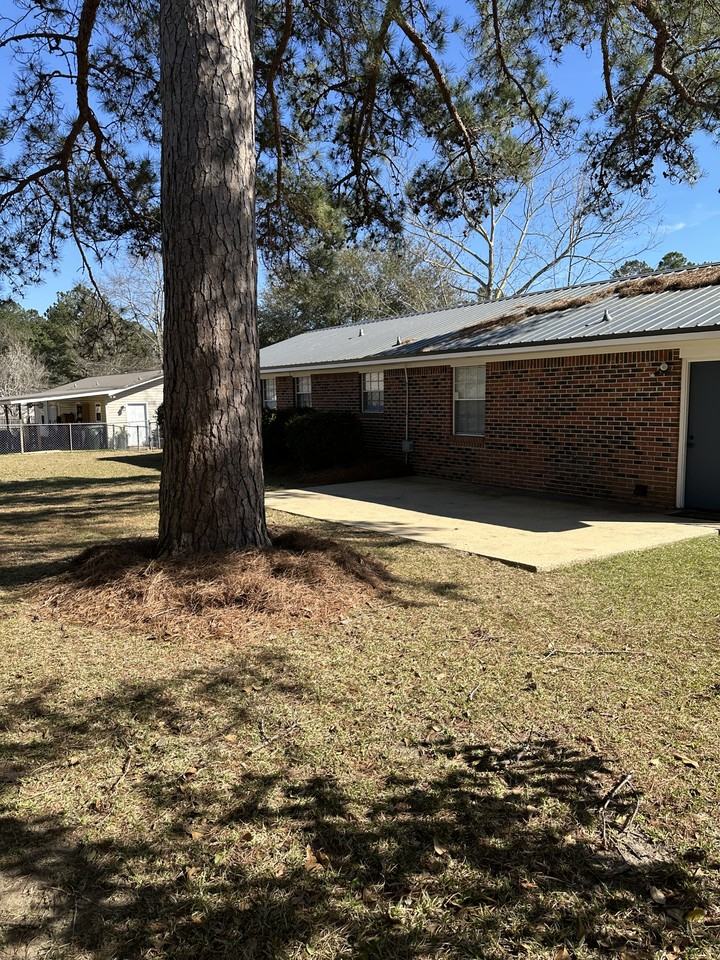 2211 Shannondoah Dr #NA - Photo 2 of 19