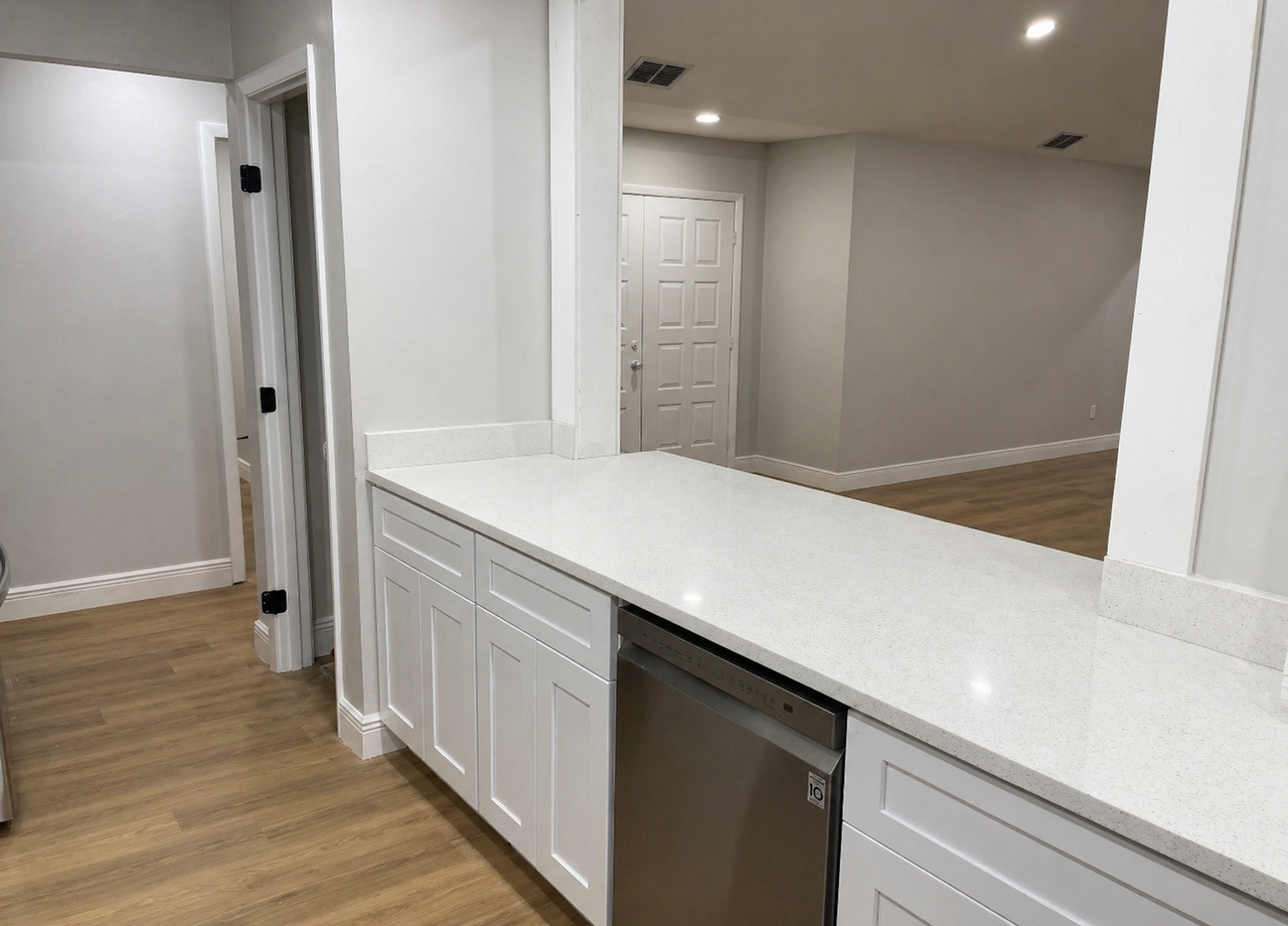 2451 Mary Jewett Cir Ne #NA - Photo 2 of 12