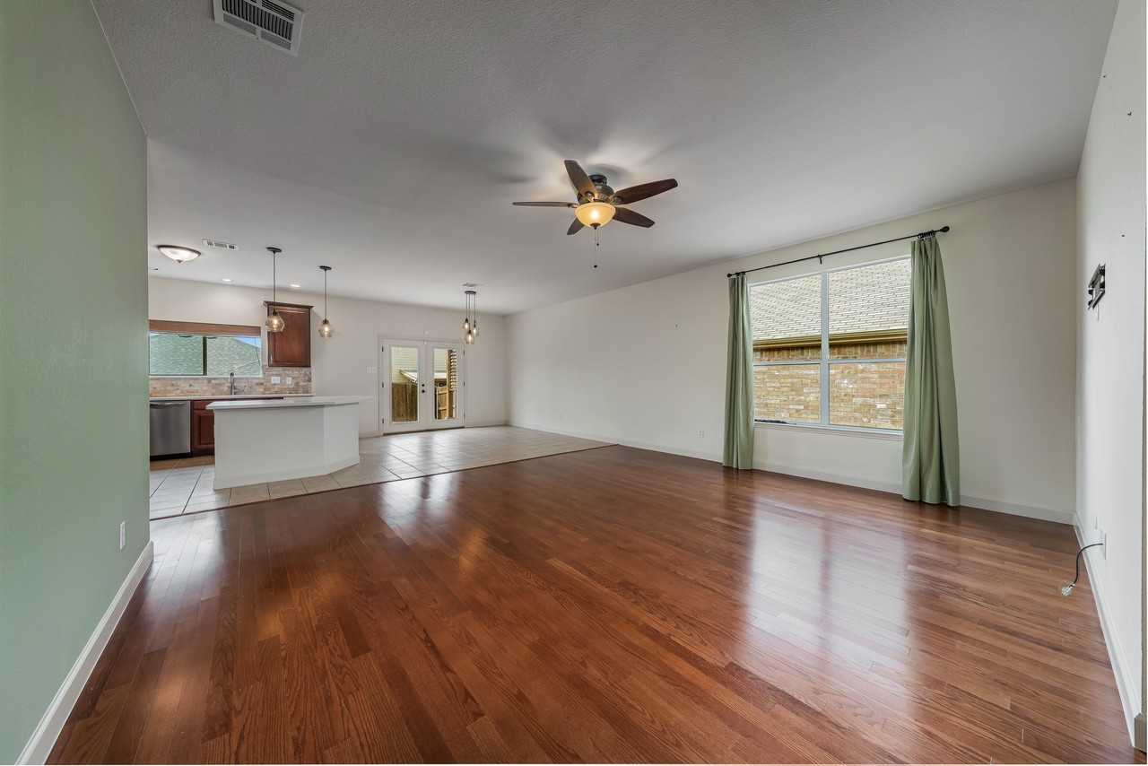 5708 Sapphire Pool Trl #NA - Photo 3 of 29