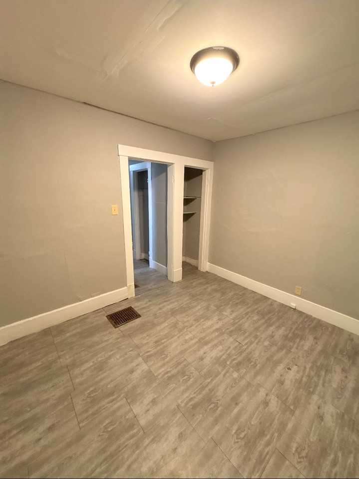 2032 E N St #NA - Photo 4 of 6