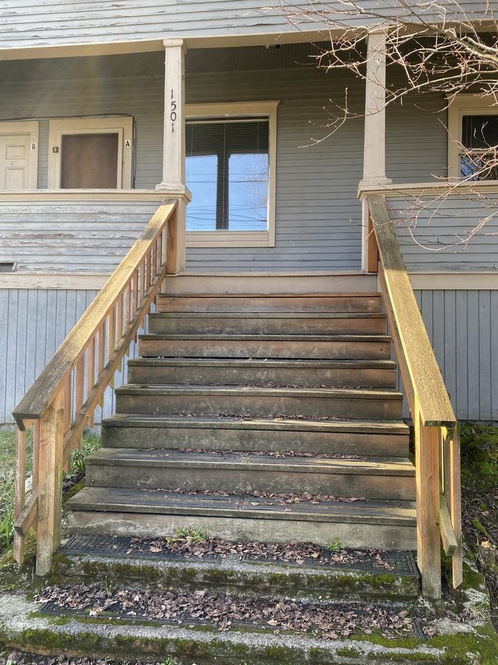 1501 Sturgus Ave S #A - Photo 4 of 22