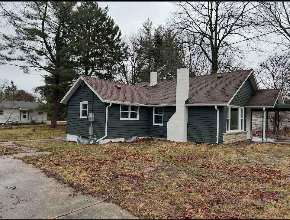 4318 E Cantrell St #NA - Photo 2 of 15