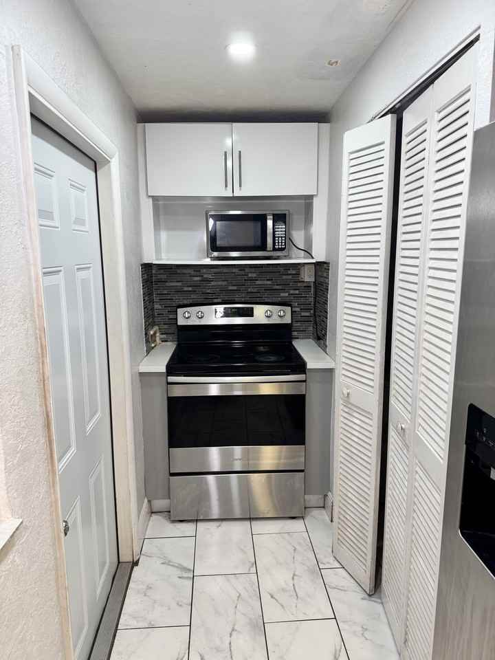 350 Nw 58th Ave #NA - Photo 6 of 17