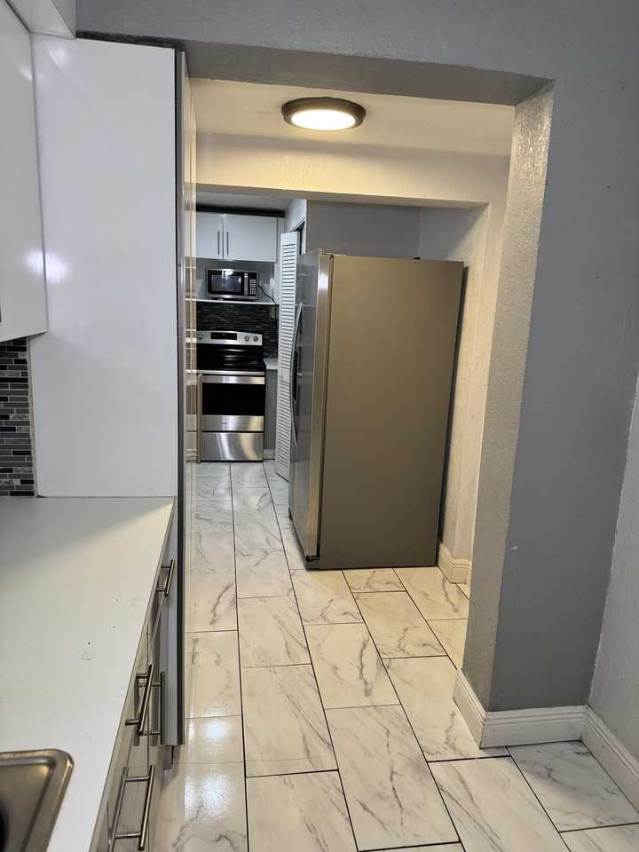 350 Nw 58th Ave #NA - Photo 7 of 17