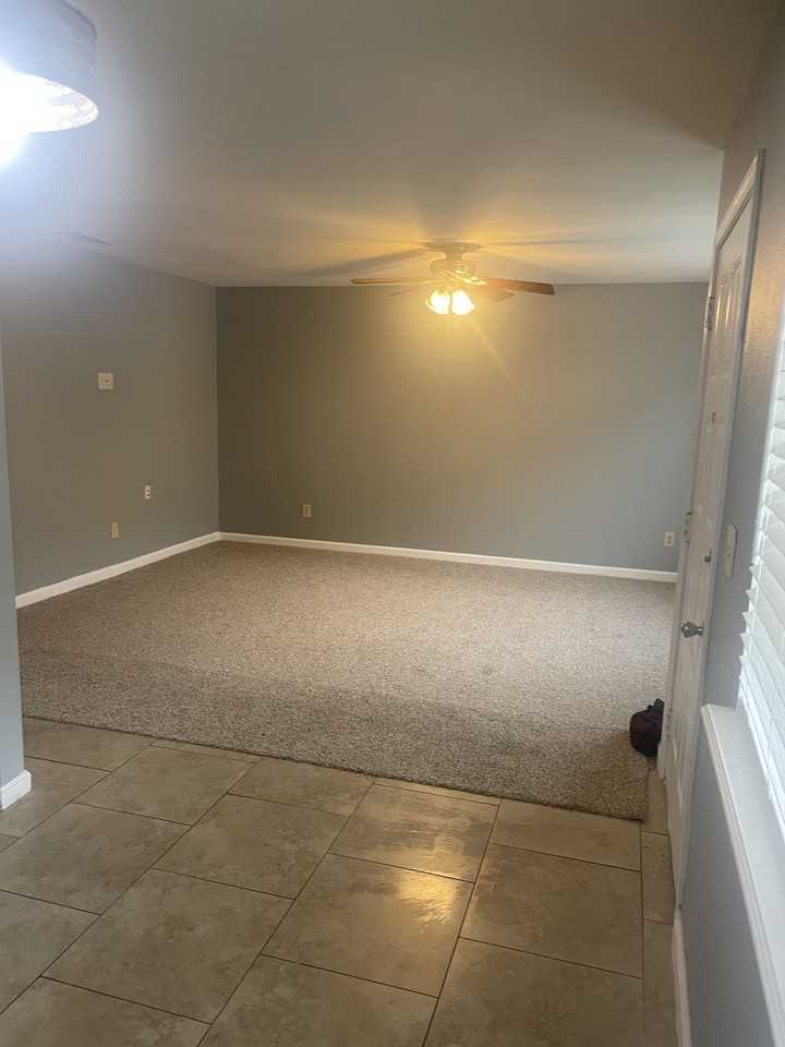303 E Bullard Ave #1 - Photo 4 of 9