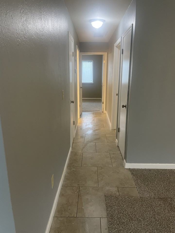 303 E Bullard Ave #1 - Photo 5 of 9