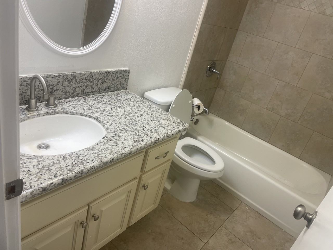 303 E Bullard Ave #1 - Photo 6 of 9