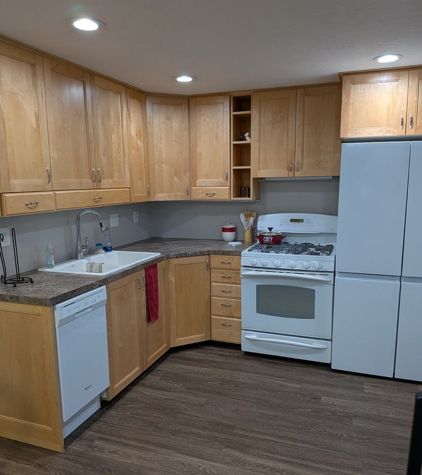 1279 S Hayfield Ln - Photo 5 of 22