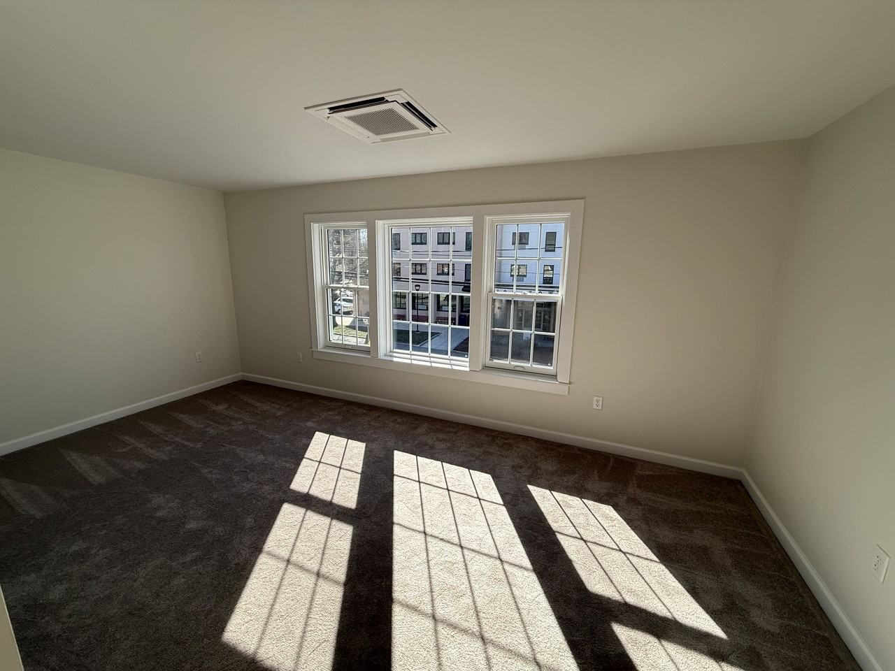 Broad St & Washington St ##B - Photo 4 of 6