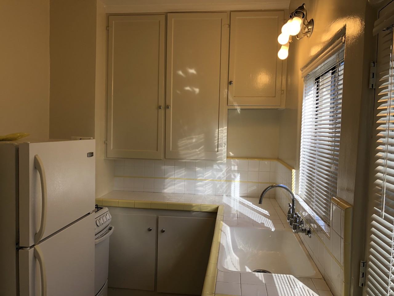 774 Redondo Ave #2 - Photo 5 of 8