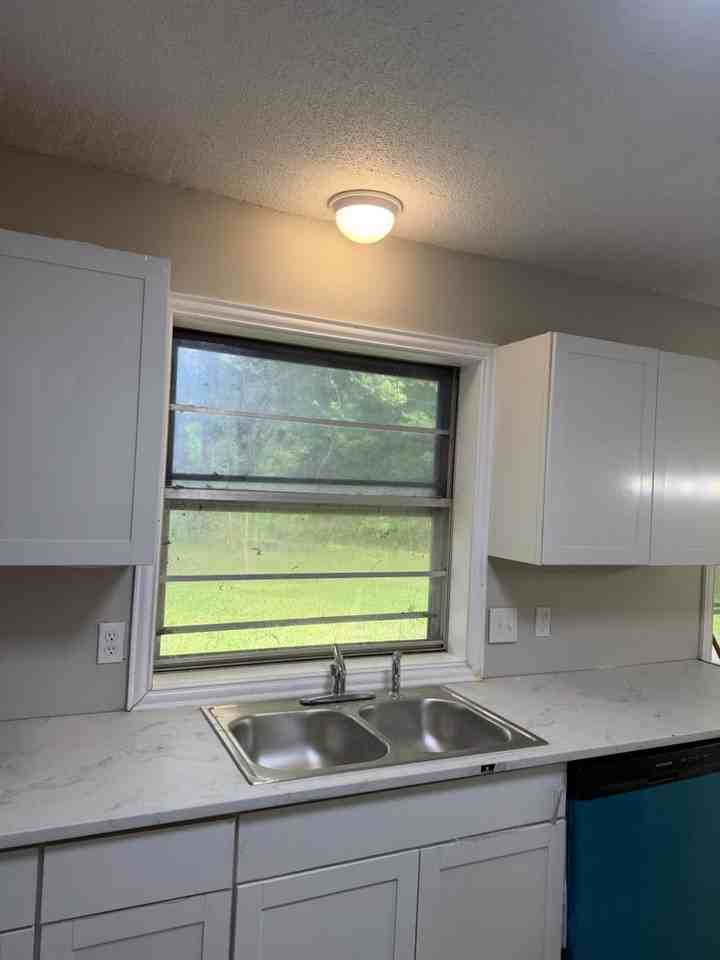 1700 Jennings St #NA - Photo 5 of 17
