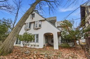 featured image of 2104 Iuka Ave
