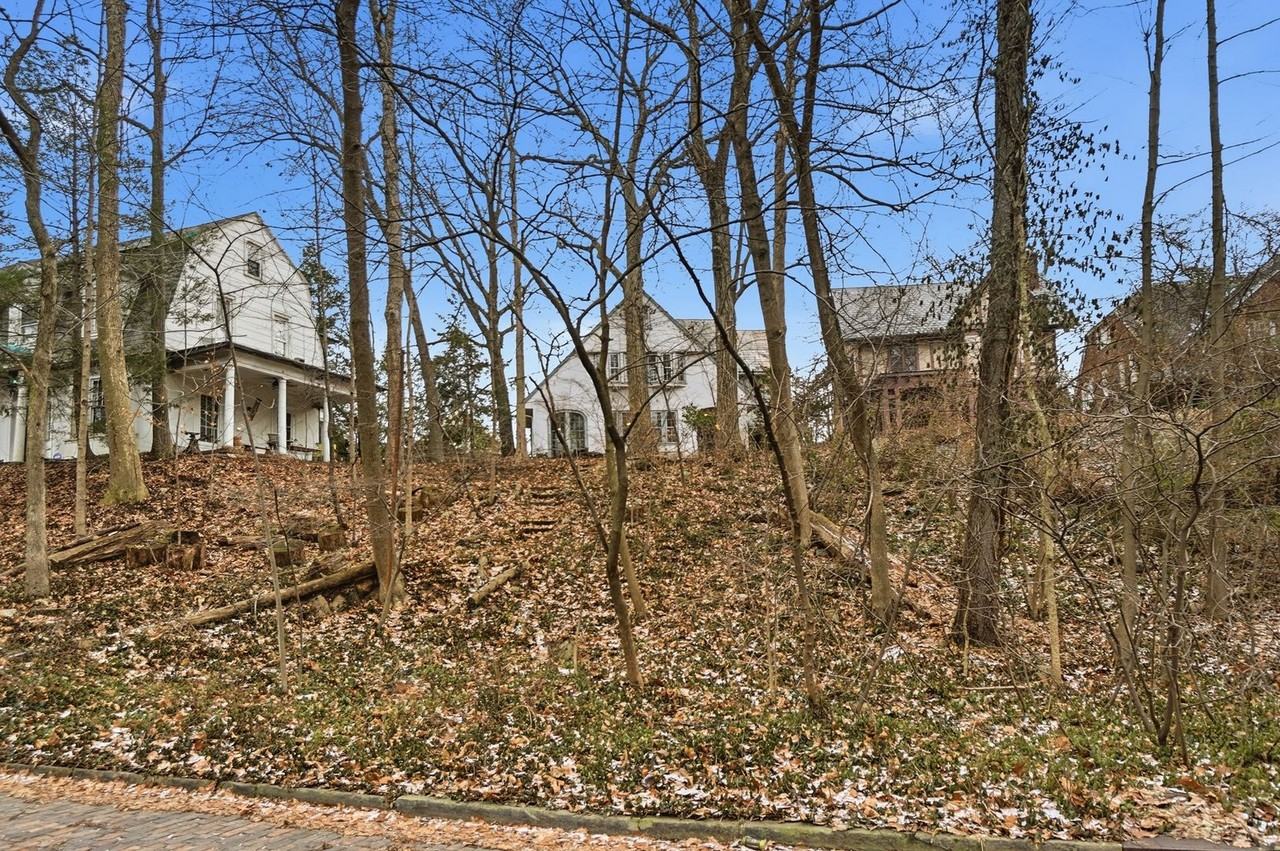 2104 Iuka Ave - Photo 4 of 34