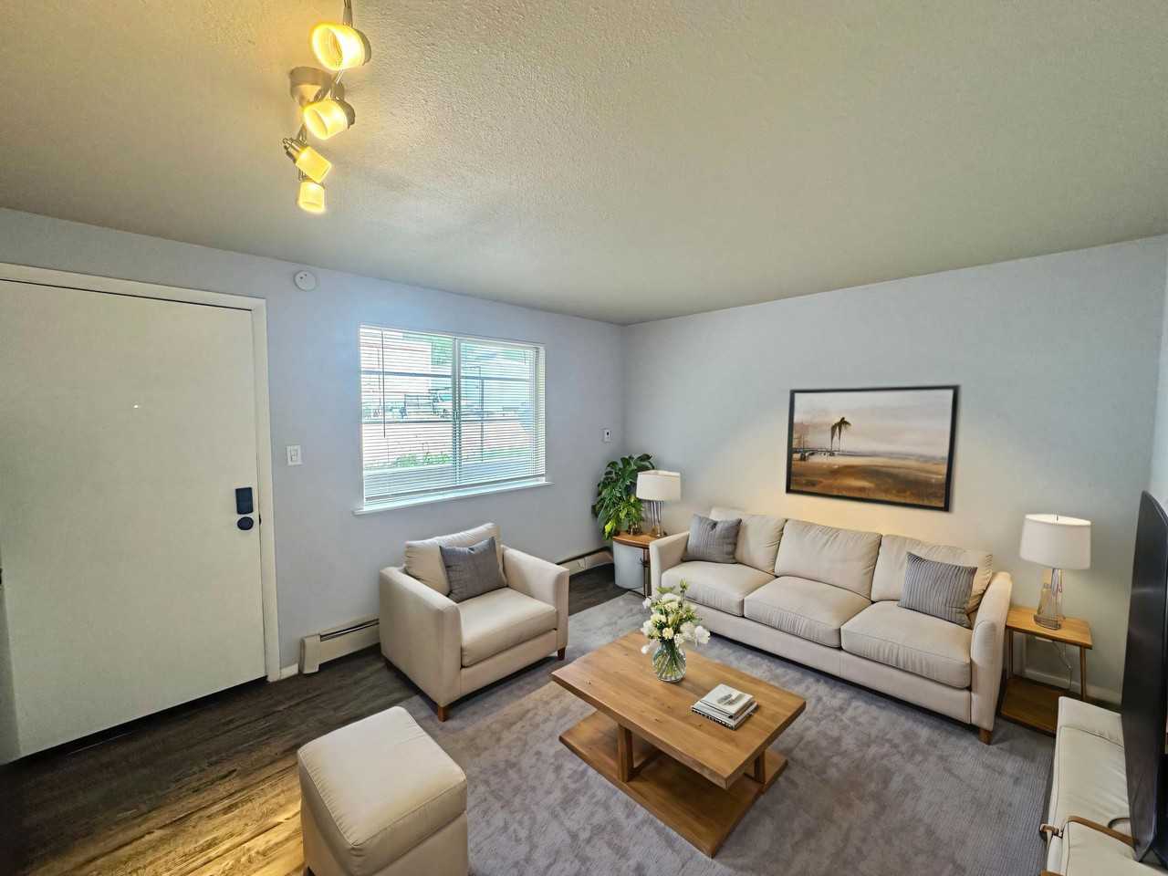 1021 West Vermijo Ave. - Photo 2 of 5