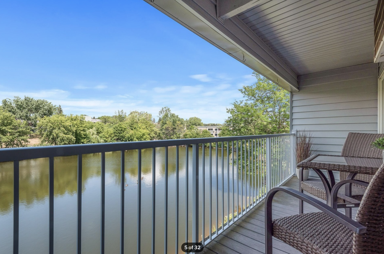 175 County Road B2 E #308 - Photo 5 of 33