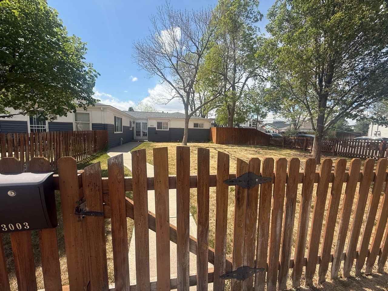 3003 S Fox St - Photo 2 of 19