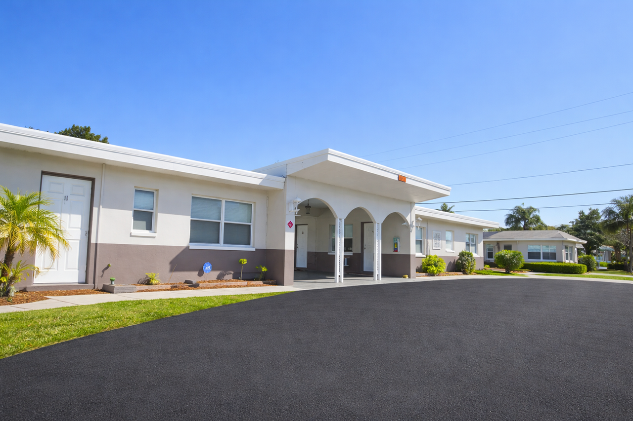Ruby Apartments- Sabal - Photo 4 of 5