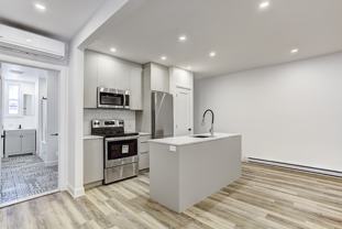 2376 Rue Chapleau - Photo 1 of 1
