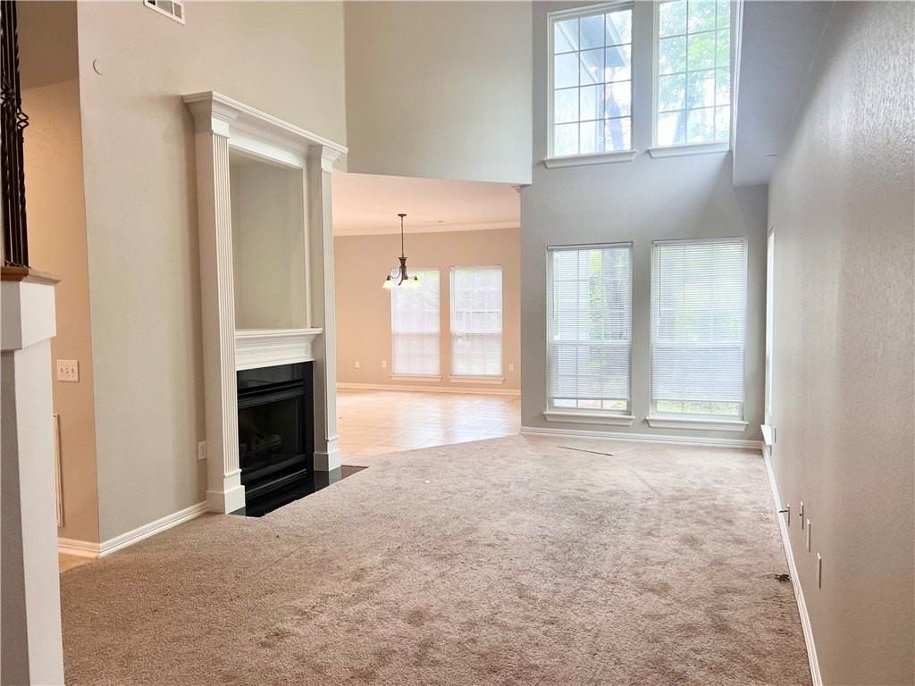 564 S Pierremont Dr - Photo 2 of 16