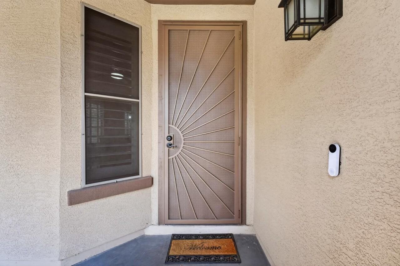 8812 W Myrtle Ave - Photo 6 of 50