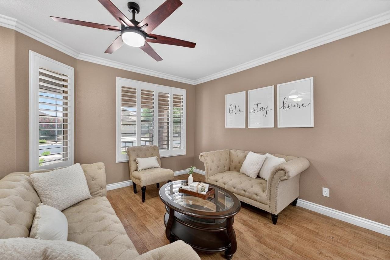 8812 W Myrtle Ave - Photo 7 of 50