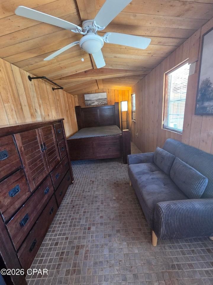 1525 Oak Ave #B - Photo 2 of 4
