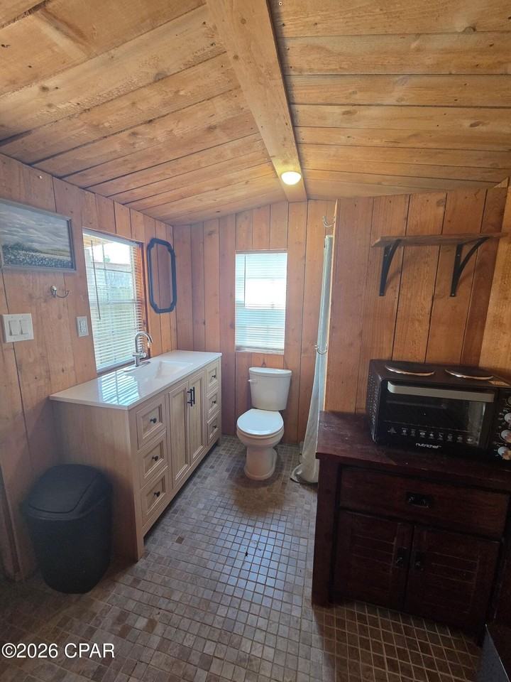 1525 Oak Ave #B - Photo 3 of 4