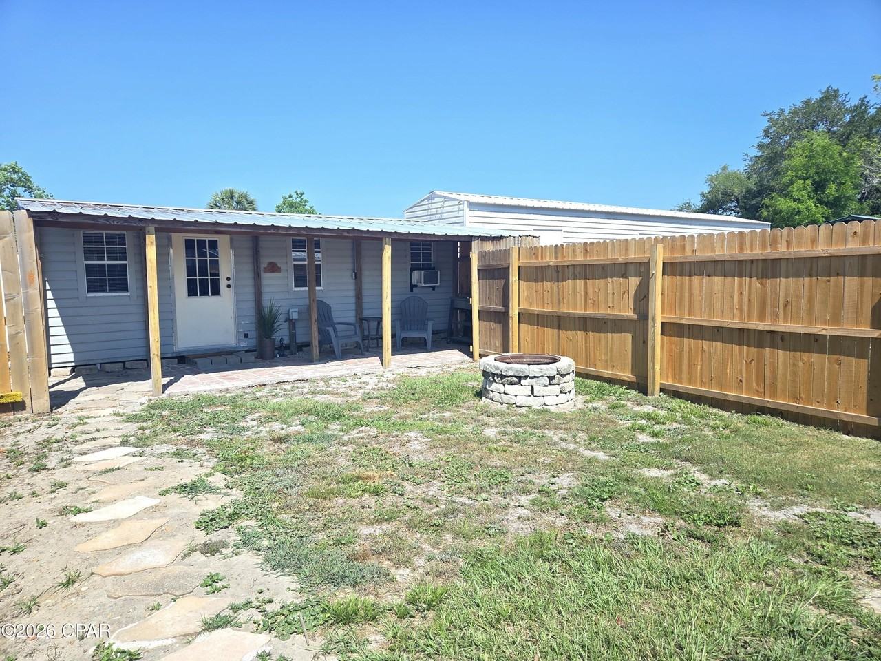 1525 Oak Ave #B - Photo 4 of 4