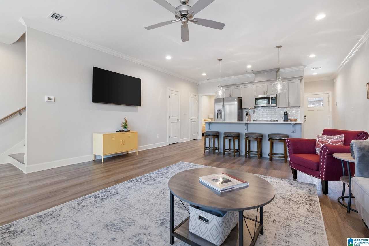 829 21st Ave - Photo 5 of 35