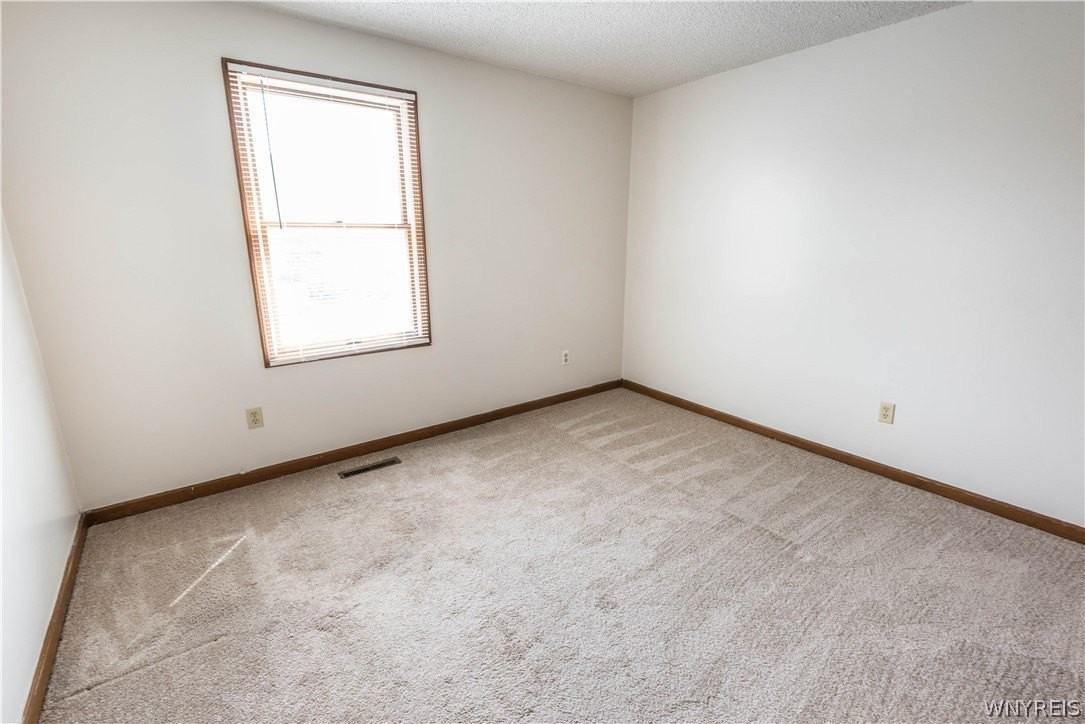 325 Kaymar Dr #325 - Photo 7 of 11